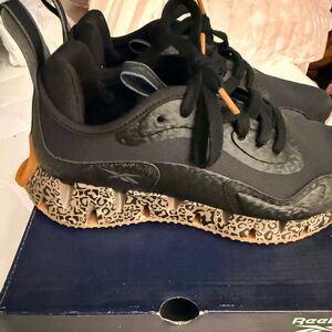Reebok Zig Dynamica Black Sneaker with Leopard-Print Midsole and Gum Accents